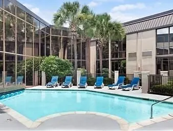 Red Roof Inn Plus & Suites Houston - Iah Airport Sw 